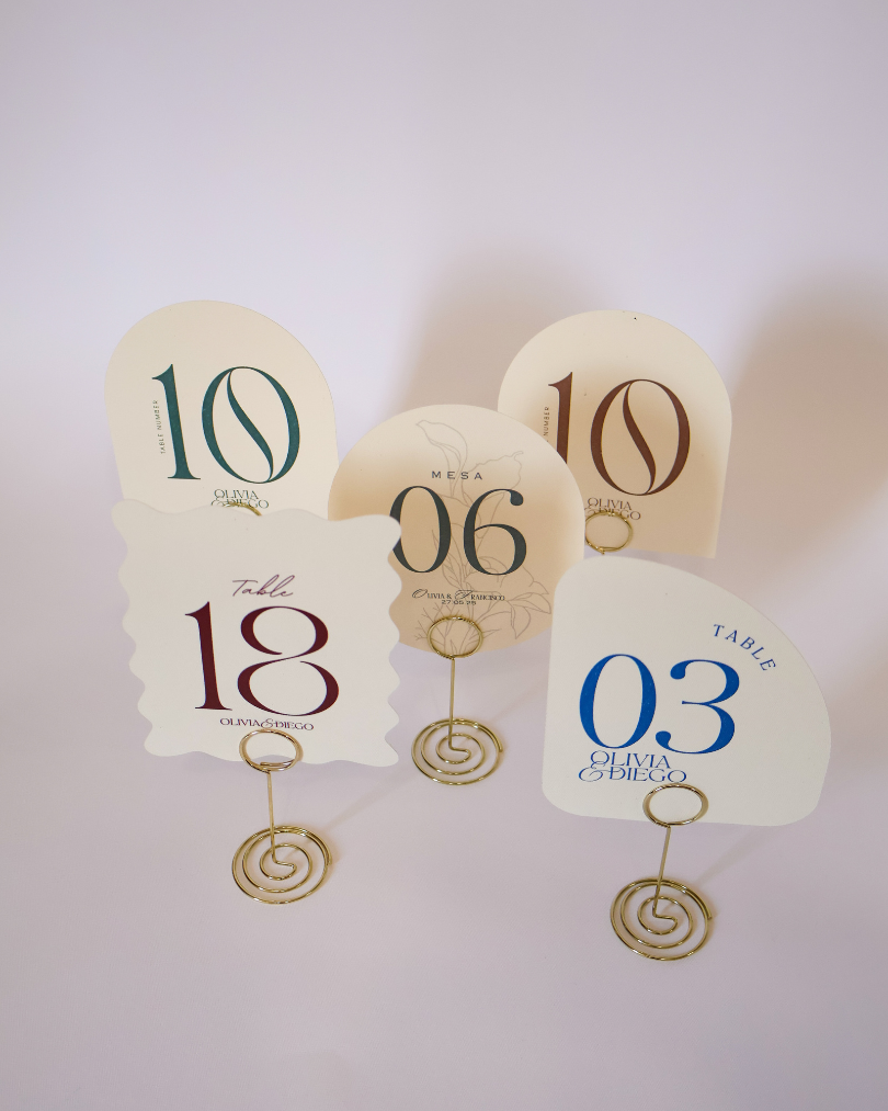Números de mesa en papel texturizado con base metálica (10 piezas)