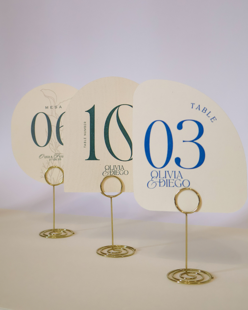 Números de mesa en papel texturizado con base metálica (10 piezas)